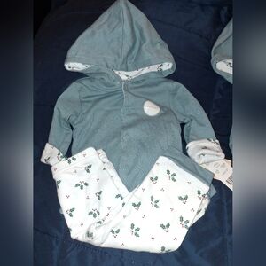 Harry & Violet Festive 2 Piece Baby Outfit With your reversible jacket.